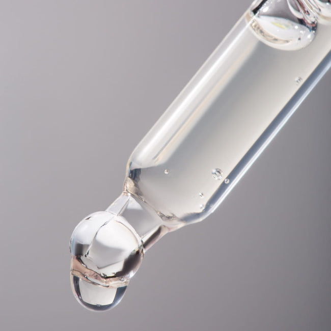 BasicLab Esteticus antyoksydacyjne serum wyrównujące z Wit.C 15% prebiotykiem i filtrem z wody ryżowej 30ml