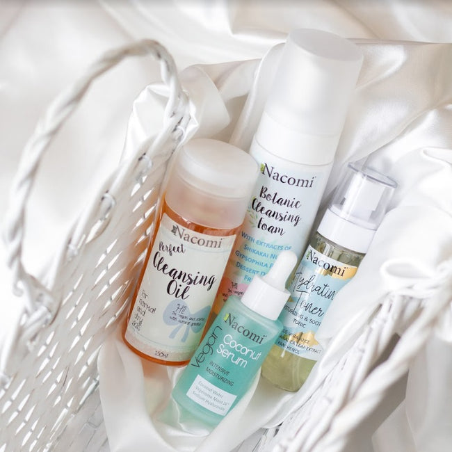 Nacomi Vegan Coconut Serum ultra nawilżające serum do twarzy z wodą kokosową 40ml