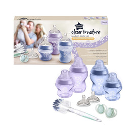 Tommee Tippee Closer To Nature zestaw startowy dla noworodka butelka ze smoczkiem 0m+ 150ml x2 + butelka ze smoczkiem 0m+ 260ml x2 + szczotka do butelek + smoczek 0-6m x2 + smoczek do butelki 3m+ x2