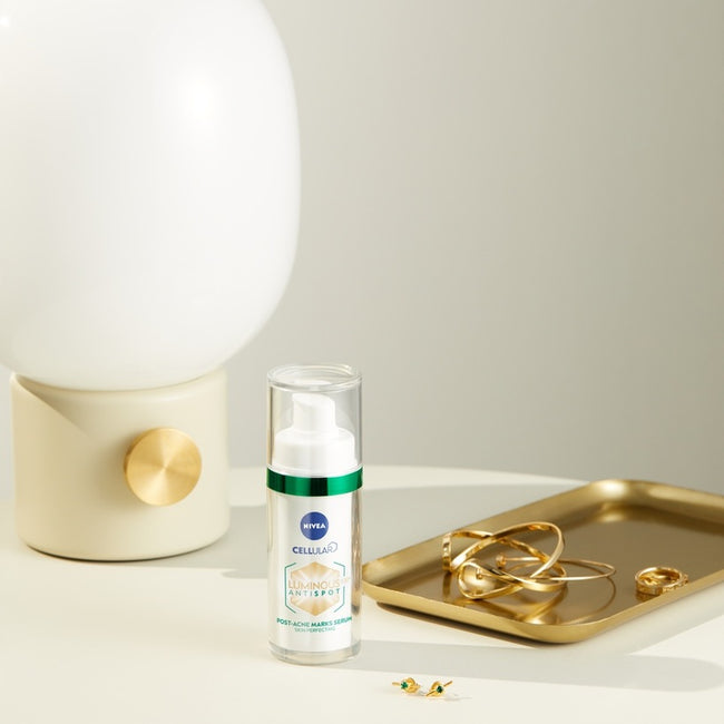 Nivea Cellular Luminous 630® udoskonalające serum na przebarwienia po trądziku 30ml