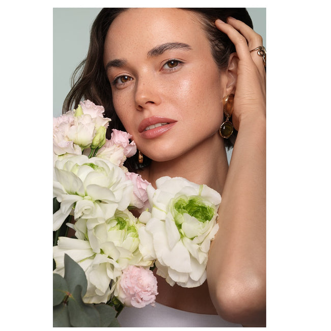 LOVRO Bloomlight Baked Illuminating Powder puder wypiekany rozświetlający