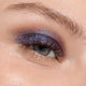Catrice Prismatic Shift Eyeshadow cień do powiek z pryzmatycznym efektem