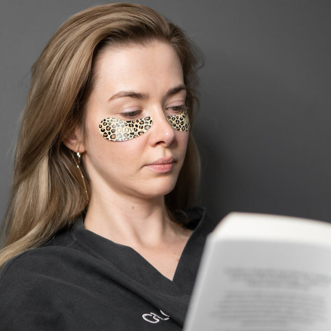 Glov Infinity Eye Patches silikonowe nawilżające płatki pod oczy wielokrotnego użytku Cheetah