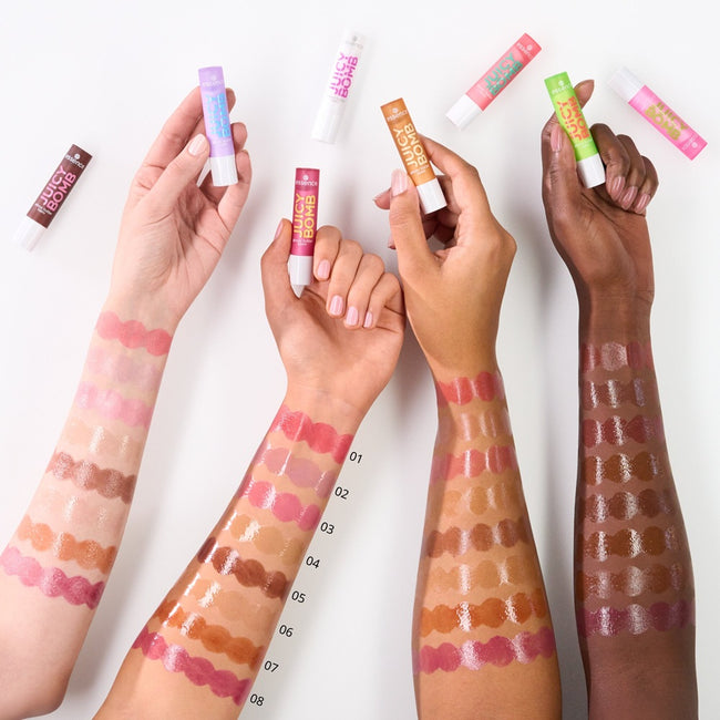 Essence Juicy Bomb błyszczący balsam do ust