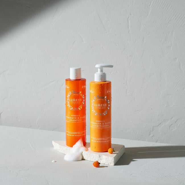 Lumene Nordic-C [Valo] wzmacniający i nadający połysk szampon do włosów 300ml