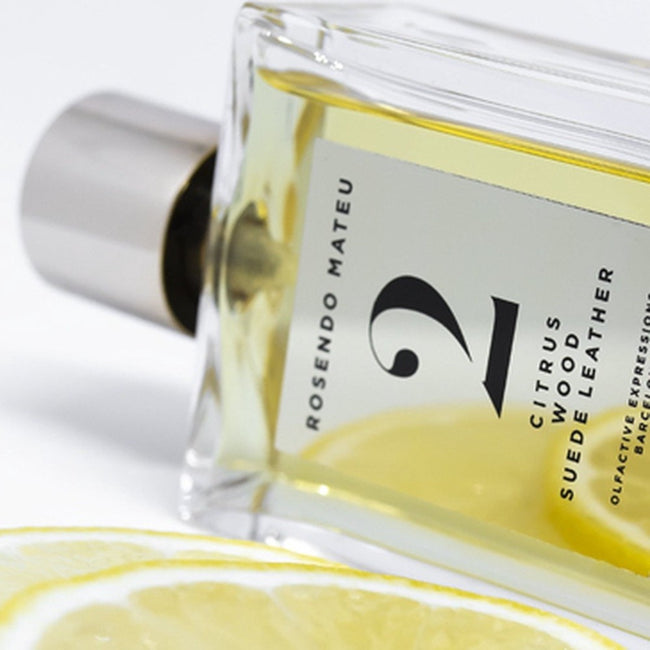 Rosendo Mateu No 2 Citrus Wood Suede Leathe woda perfumowana spray