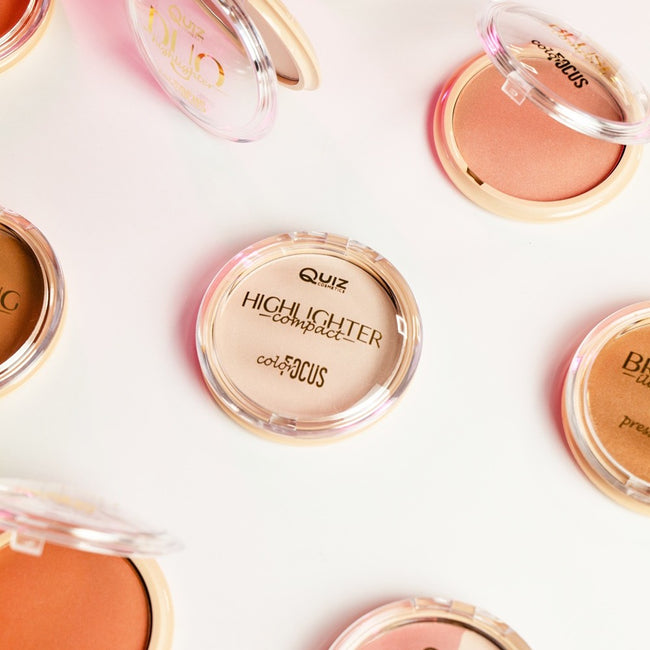 Quiz Cosmetics Color Focus Highlighter Powder puder rozświetlający wzbogacony witaminą E