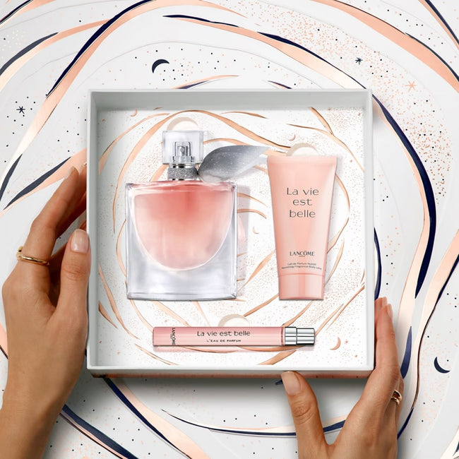 Lancome La Vie Est Belle zestaw woda perfumowana spray 50ml + woda perfumowana spray 10ml + balsam do ciała 50ml
