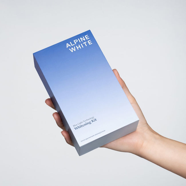 Alpine White Whitening Kit zestaw wybielający lampa LED + żel wybielający 6ml + ustnik + skala odcieni zębów