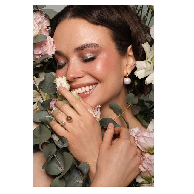 LOVRO Bloomlight Freeze-Dried Highlighter rozświetlacz do twarzy