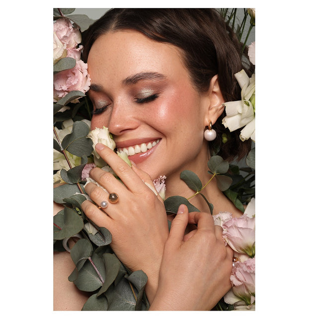 LOVRO Bloomlight Freeze-Dried Highlighter rozświetlacz do twarzy