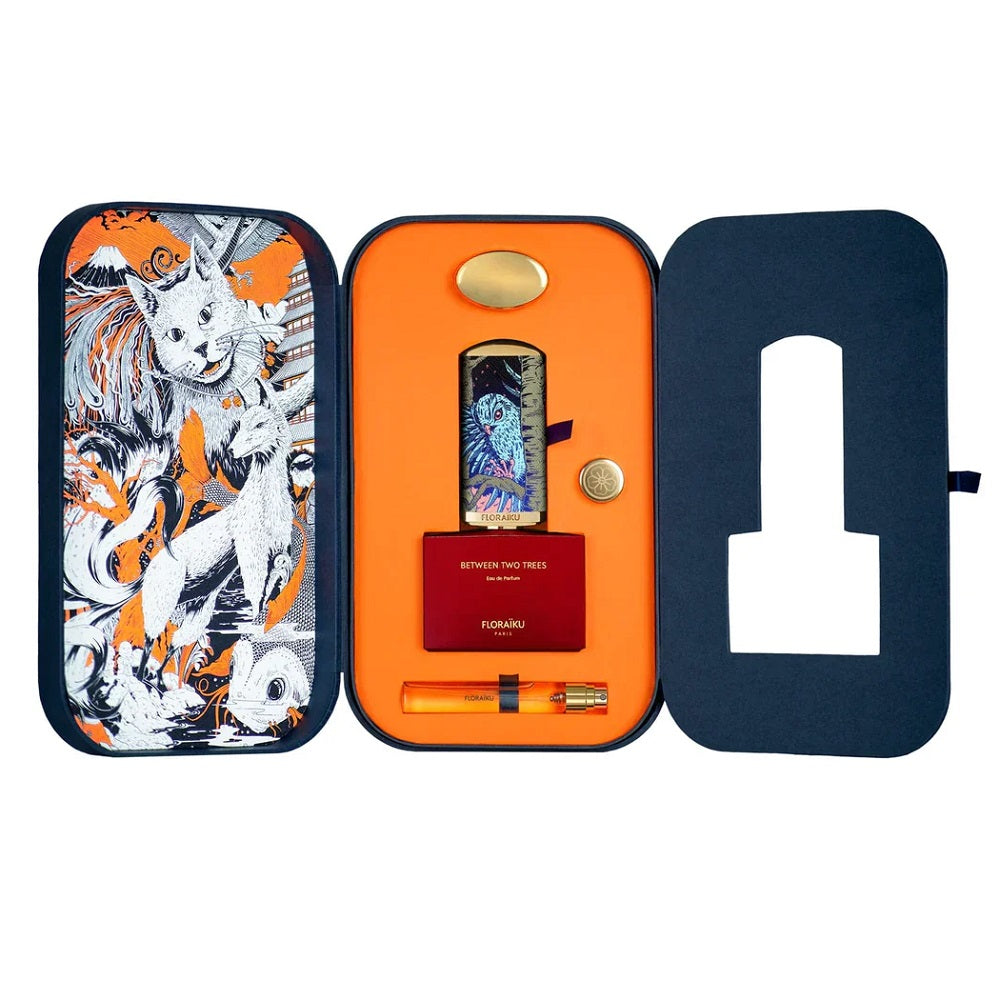 floraiku between two trees