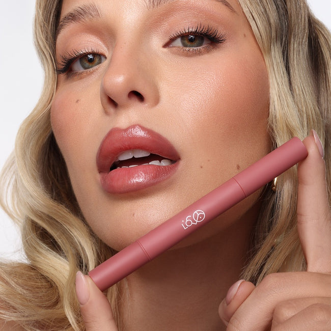 LOVRO Non-Transfer Lip Oil zastygający olejek do ust 1.75g