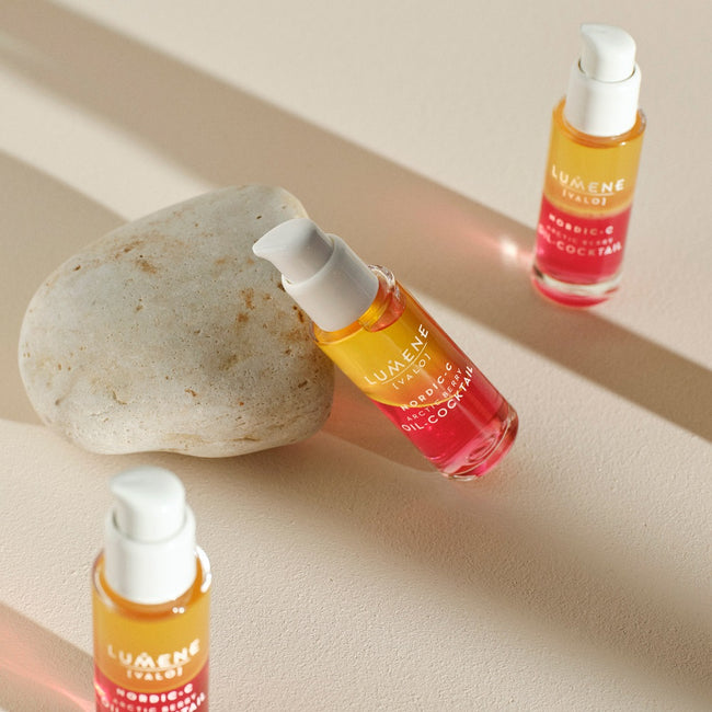 Lumene Nordic-C [Valo] rozświetlający koktajl multiwitaminowy 30ml