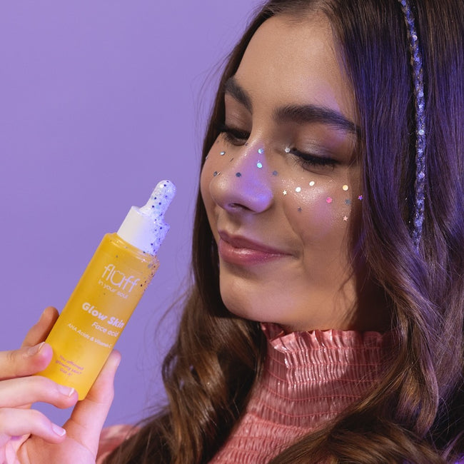 Fluff In Your Soul rozświetlający peeling do twarzy z witaminą C i kwasami AHA 40ml