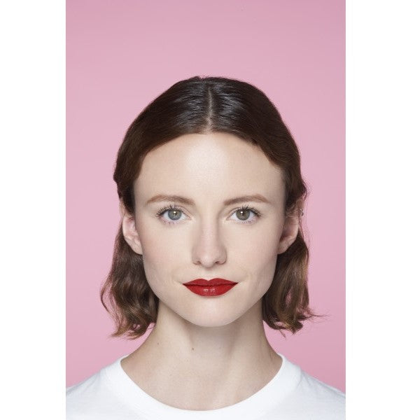 L'Oreal Paris Brilliant Signature Shiny Liquid Lipstick błyszcząca pomadka w płynie