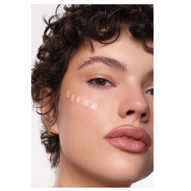 Poppy Head Eyece Cream rozświetlająco-korygujący korektor pod oczy