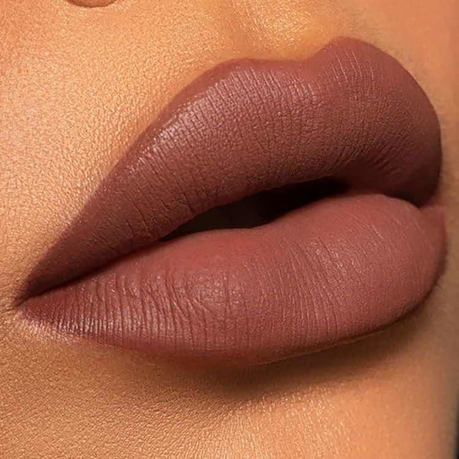 Revlon Ultra HD Matte Lip Mousse kremowa pomadka w płynie