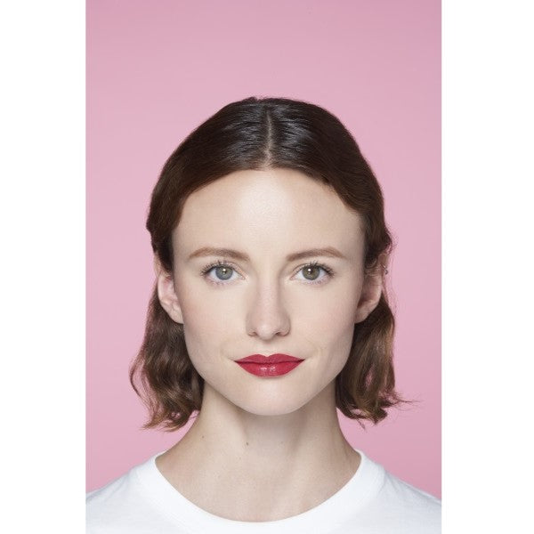 L'Oreal Paris Brilliant Signature Shiny Liquid Lipstick błyszcząca pomadka w płynie