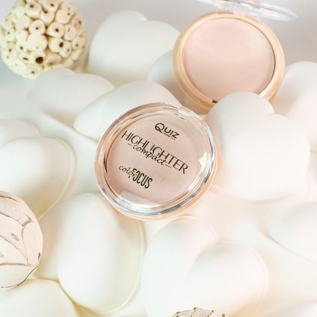 Quiz Cosmetics Color Focus Highlighter Powder puder rozświetlający wzbogacony witaminą E