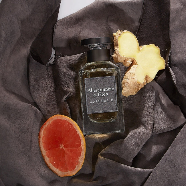 Abercrombie&Fitch Authentic Man woda toaletowa spray