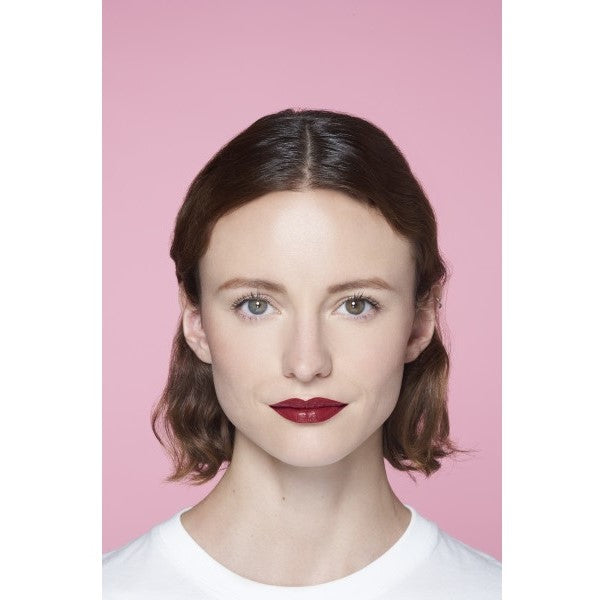 L'Oreal Paris Brilliant Signature Shiny Liquid Lipstick błyszcząca pomadka w płynie