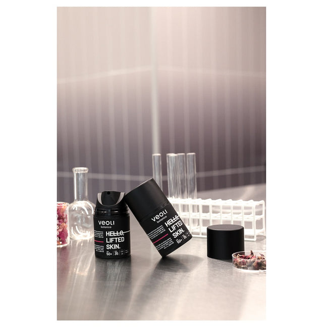 Veoli Botanica Hello Lifted Skin szerokopasmowy lekki krem ochronny przeciw fotostarzeniu z neuropeptydami 0.2% i kwasem ferulowym 0.2% SPF50+ 50ml