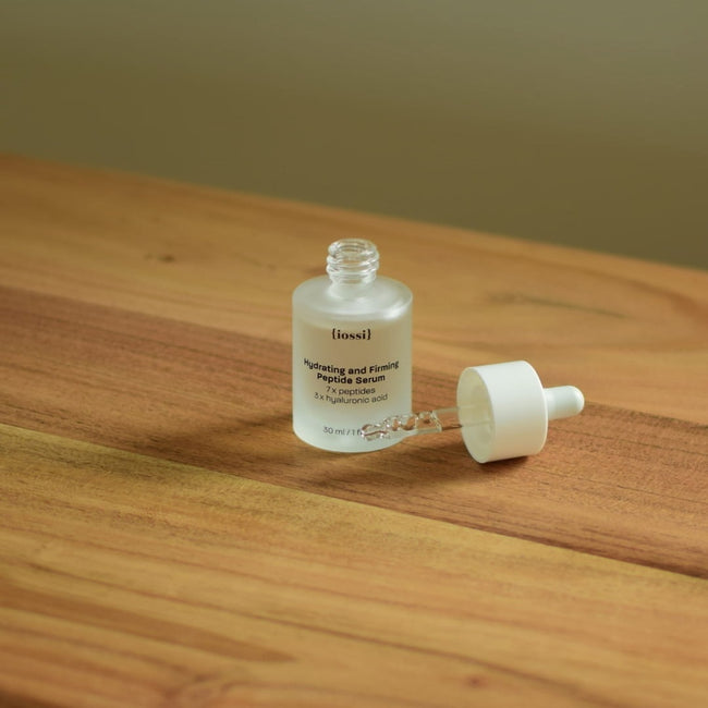 Iossi Nawilżająco-ujędrniające serum peptydowe 30ml