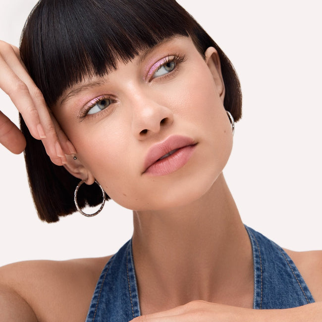 Catrice Prismatic Shift Eyeshadow cień do powiek z pryzmatycznym efektem