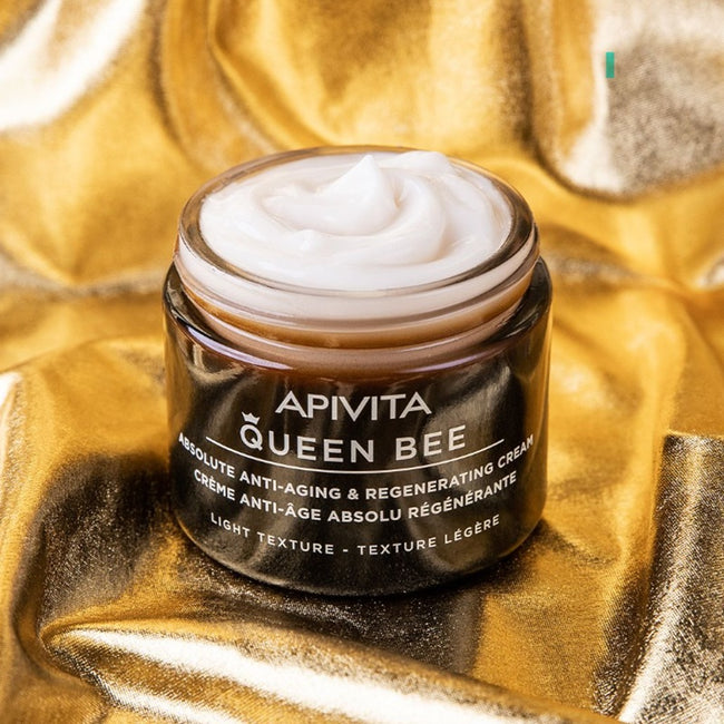 Apivita Queen Bee Absolute Anti-Aging & Regenerating Cream Light Texture regenerujący krem przeciwzmarszczkowy o lekkiej konsystencji 50ml