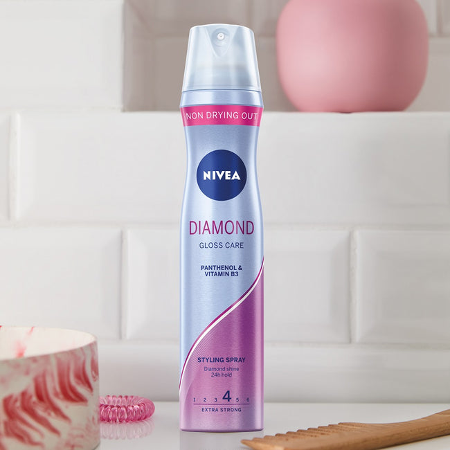 Nivea Diamond Gloss Care lakier do włosów 250ml