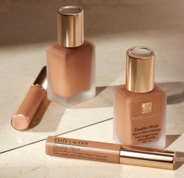 Estée Lauder Double Wear Stay In Place Makeup SPF10 długotrwały średnio kryjący matowy podkład do twarzy 3C1 Dusk 30ml