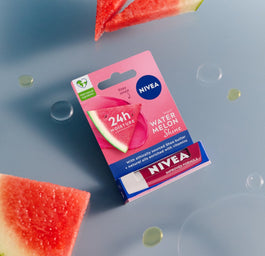Nivea Pielęgnująca pomadka do ust Watermelon Shine 4.8g