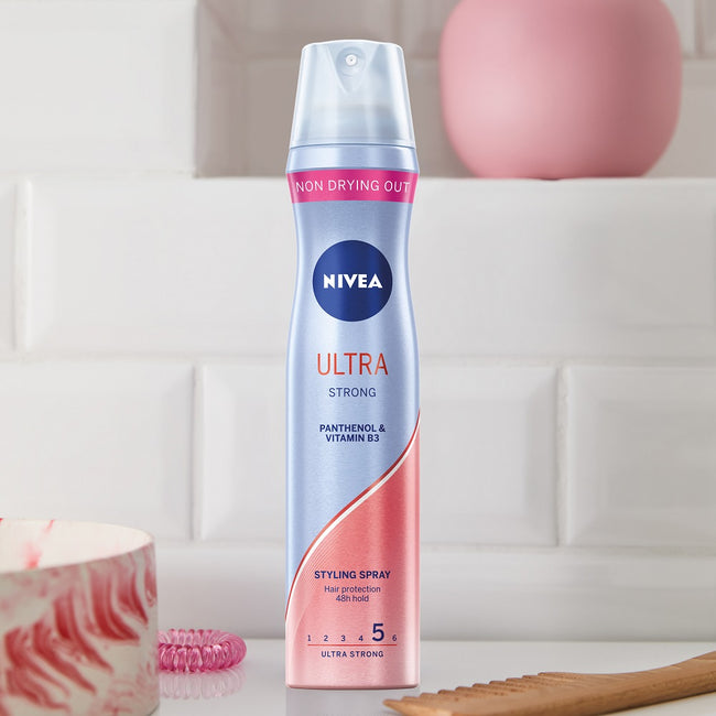 Nivea Ultra Strong lakier do włosów 250ml