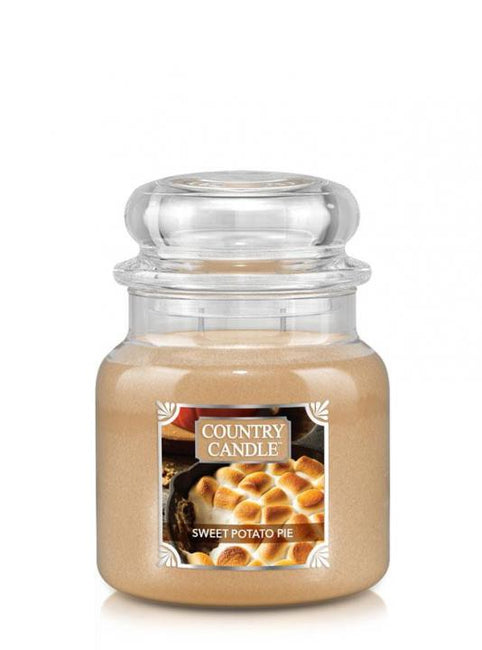 Country Candle Średnia świeca zapachowa z dwoma knotami Sweet Potato Pie 453g