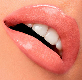 Pupa Milano Miss Pupa Ultra Brilliant Lipstick pomadka do ust 101 2.4ml