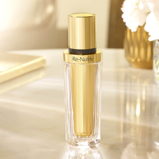 Estée Lauder Re-Nutriv Ultimate Diamond Transformative Brilliance Serum rozświetlające serum do twarzy 30ml