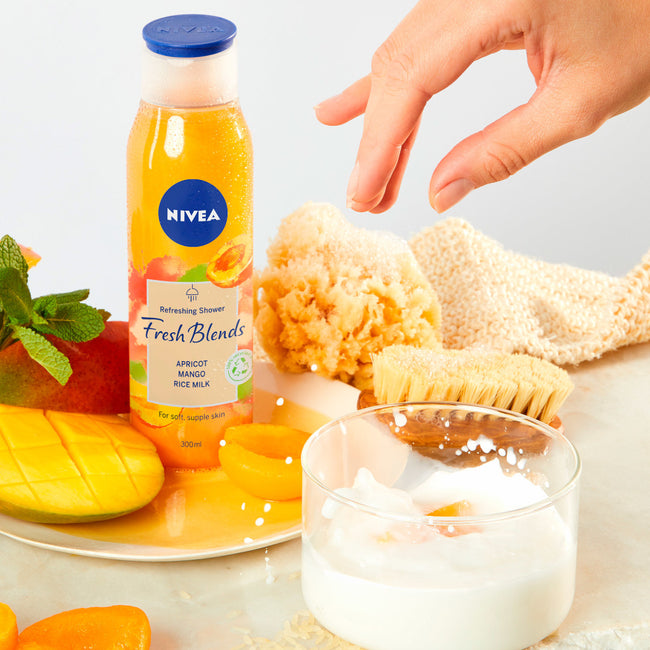 Nivea Fresh Blends Refreshing Shower żel pod prysznic odświeżający Apricot & Mango & Rice Milk 300ml