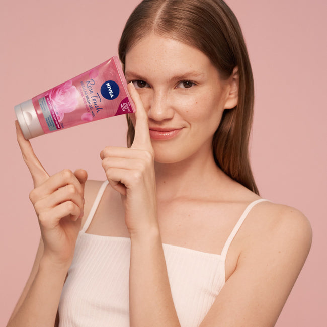 Nivea Rose Touch micelarny żel oczyszczający z organiczną wodą różaną 150ml
