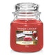 Yankee Candle Świeca zapachowa średni słój Letters to Santa 411g