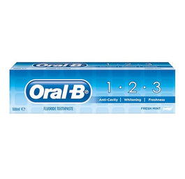 Oral-B 1-2-3 pasta do zębów z dodatkiem fluoru Mint 100ml