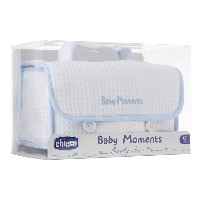 Chicco Baby Moments Blue zestaw płyn do mycia 200ml + balsam do ciała 200ml + woda perfumowana 100ml + szczotka i grzebień + kosmetyczka