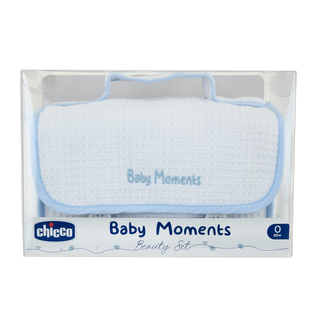 Chicco Baby Moments Blue zestaw płyn do mycia 200ml + balsam do ciała 200ml + woda perfumowana 100ml + szczotka i grzebień + kosmetyczka