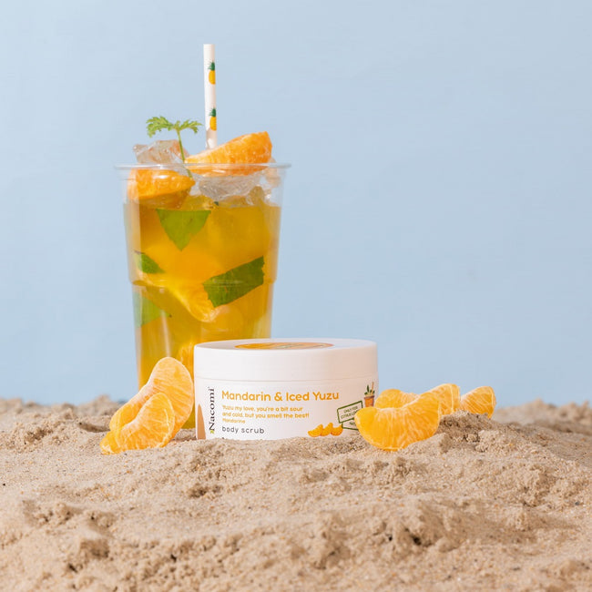 Nacomi Peeling do ciała o zapachu mandarynki i yuzu 100ml