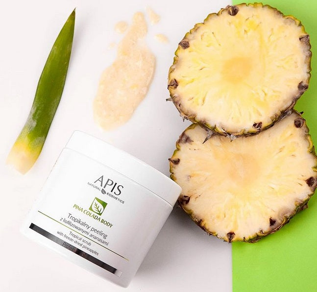 APIS Pina Colada Body tropikalny peeling z liofilizowanym ananasami 650g