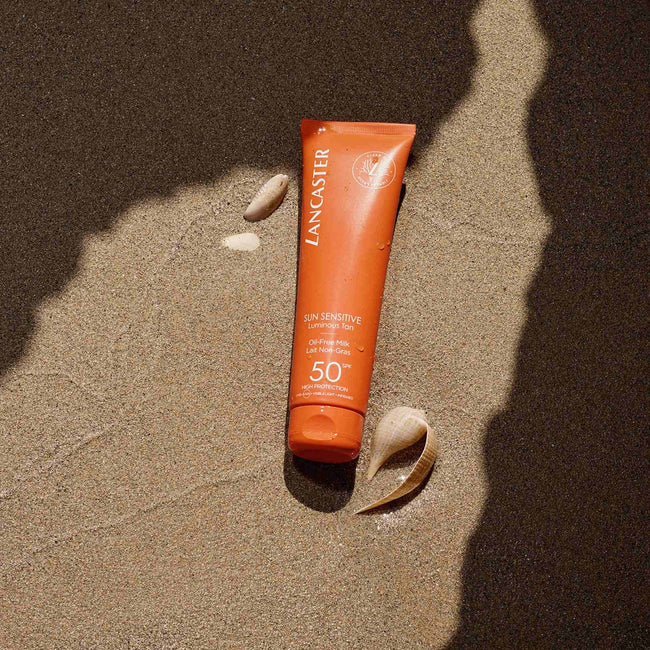 Lancaster Sun Sensitive Oil-Free Milk SPF50 mleczko do opalania 150ml
