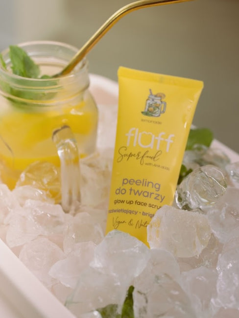 Fluff Glow Up Face Scrub rozświetlający peeling do twarzy Lemoniada 75ml