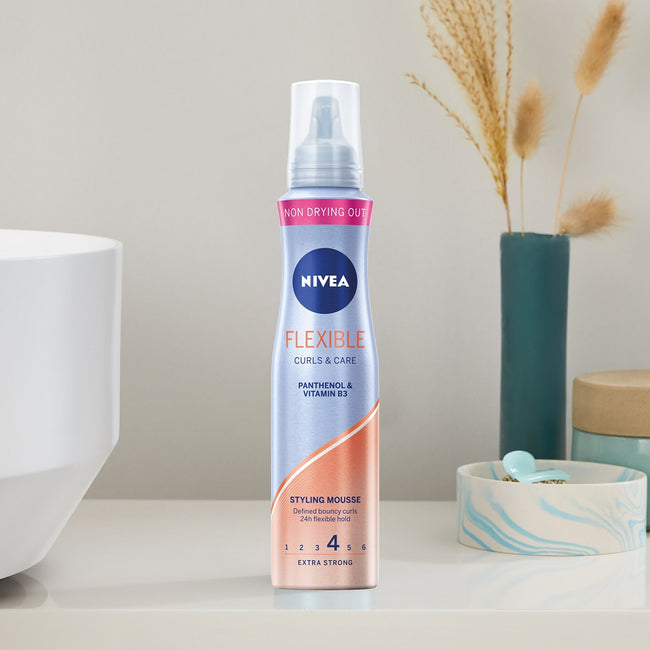 Nivea Flexible Curls & Care pianka do włosów 150ml