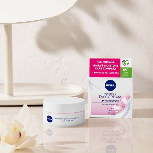 Nivea Sensitive Care zestaw odżywczy krem na dzień 50ml + kojący płyn micelarny 200ml