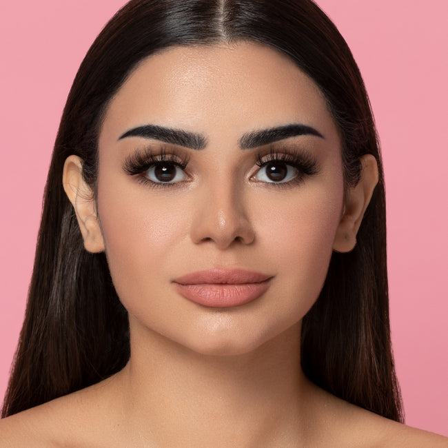 Lash Me Up! False Eyelashes sztuczne rzęsy na pasku Welcome To St. Tropez 1 para